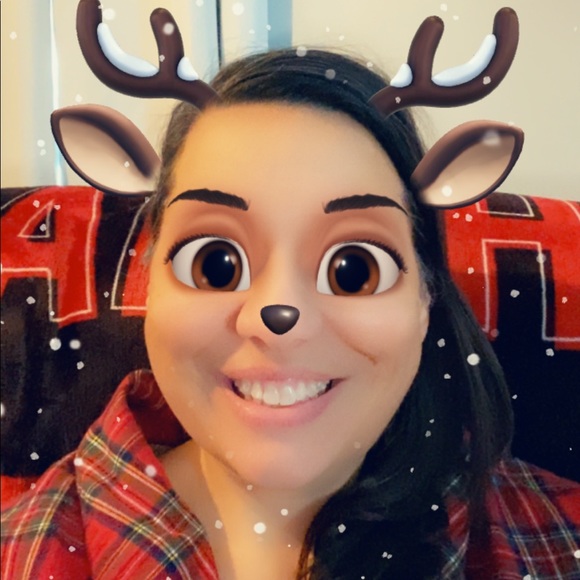 Meet your Posher, Deborah - Picture 2 of 3